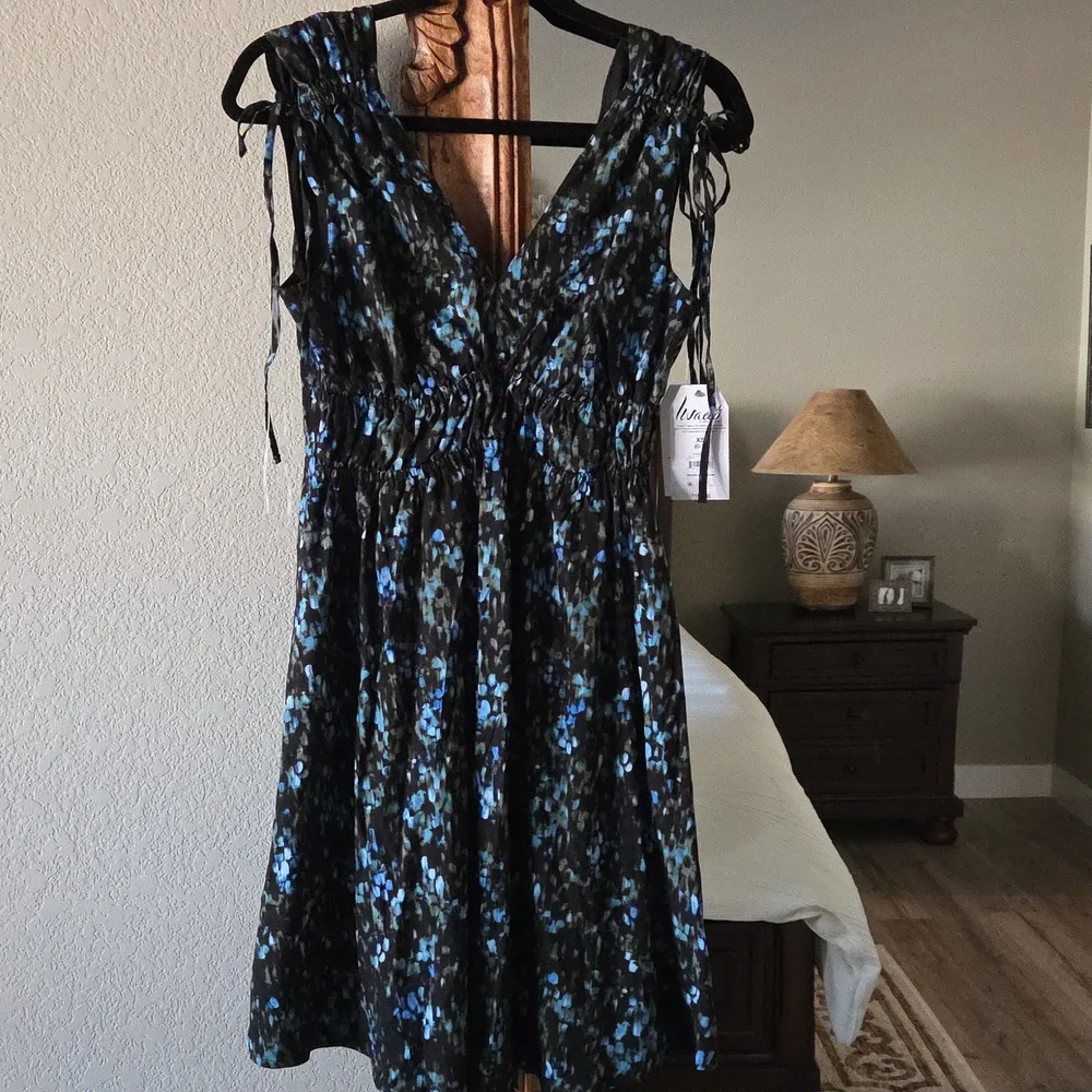 Elegant Blue and Black Printed Women's Dress - Picture 2 of 6